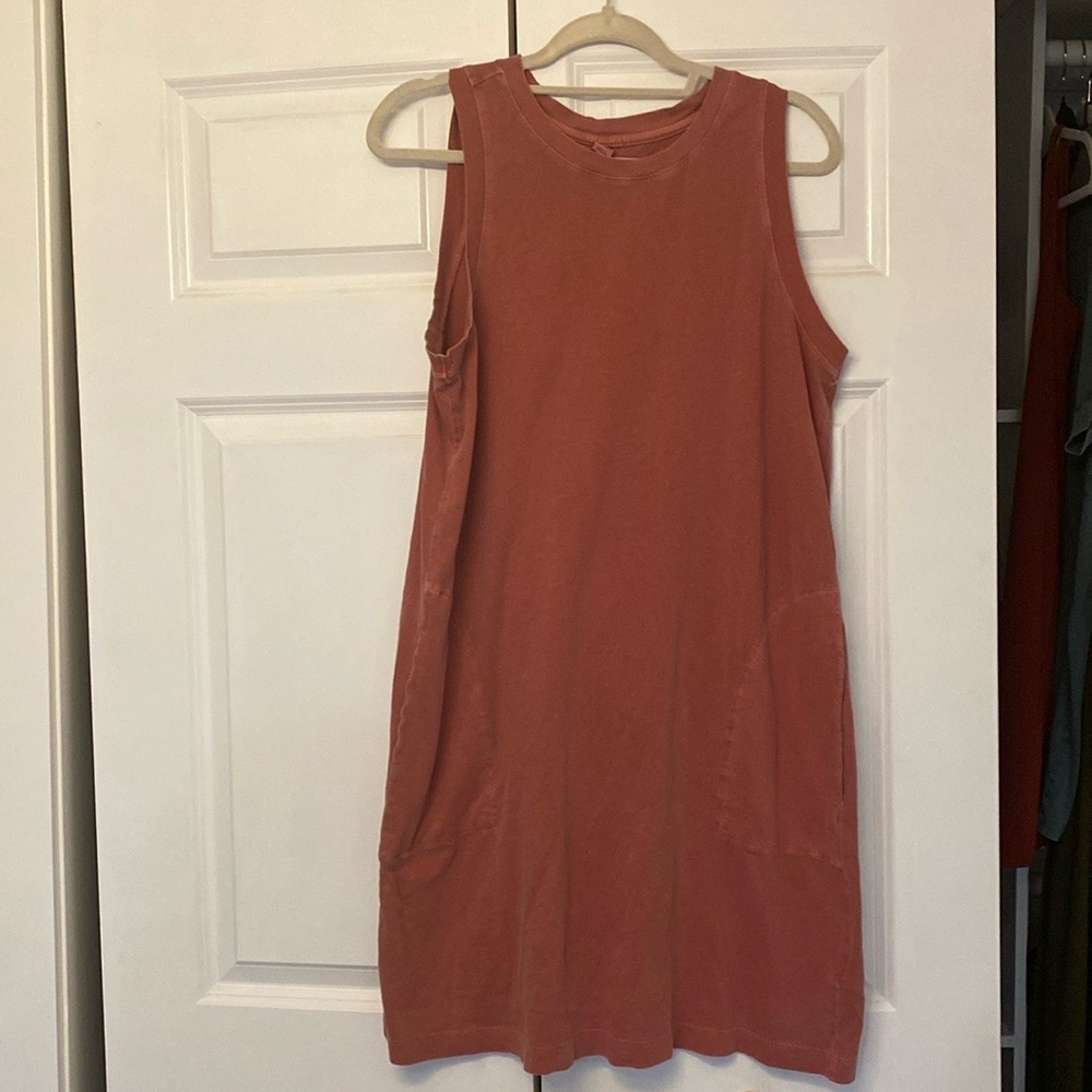 Old Navy Women's Midi Dress in Coral